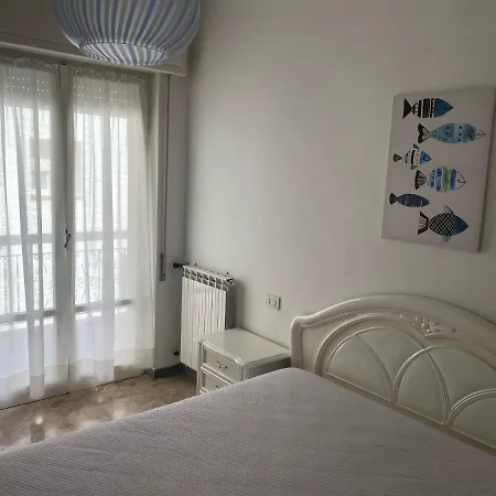 Andora: Alloggio Piedi Nell'Acqua Apartmán Marina dʼAndora